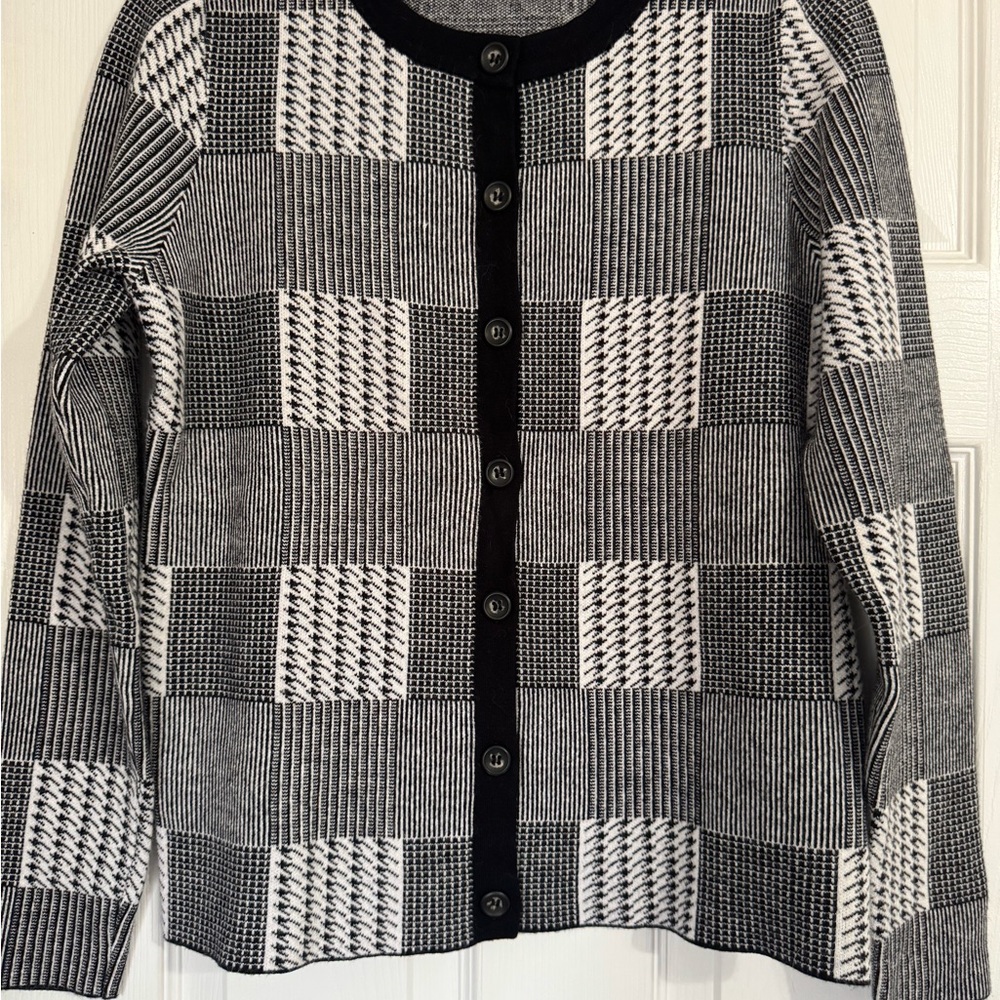 Belldini Black and White Houndstooth Patterned Cardigan NWOT